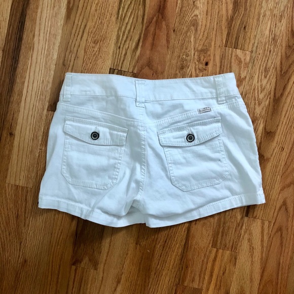 New and unused white shorts 💫 - Picture 2 of 3